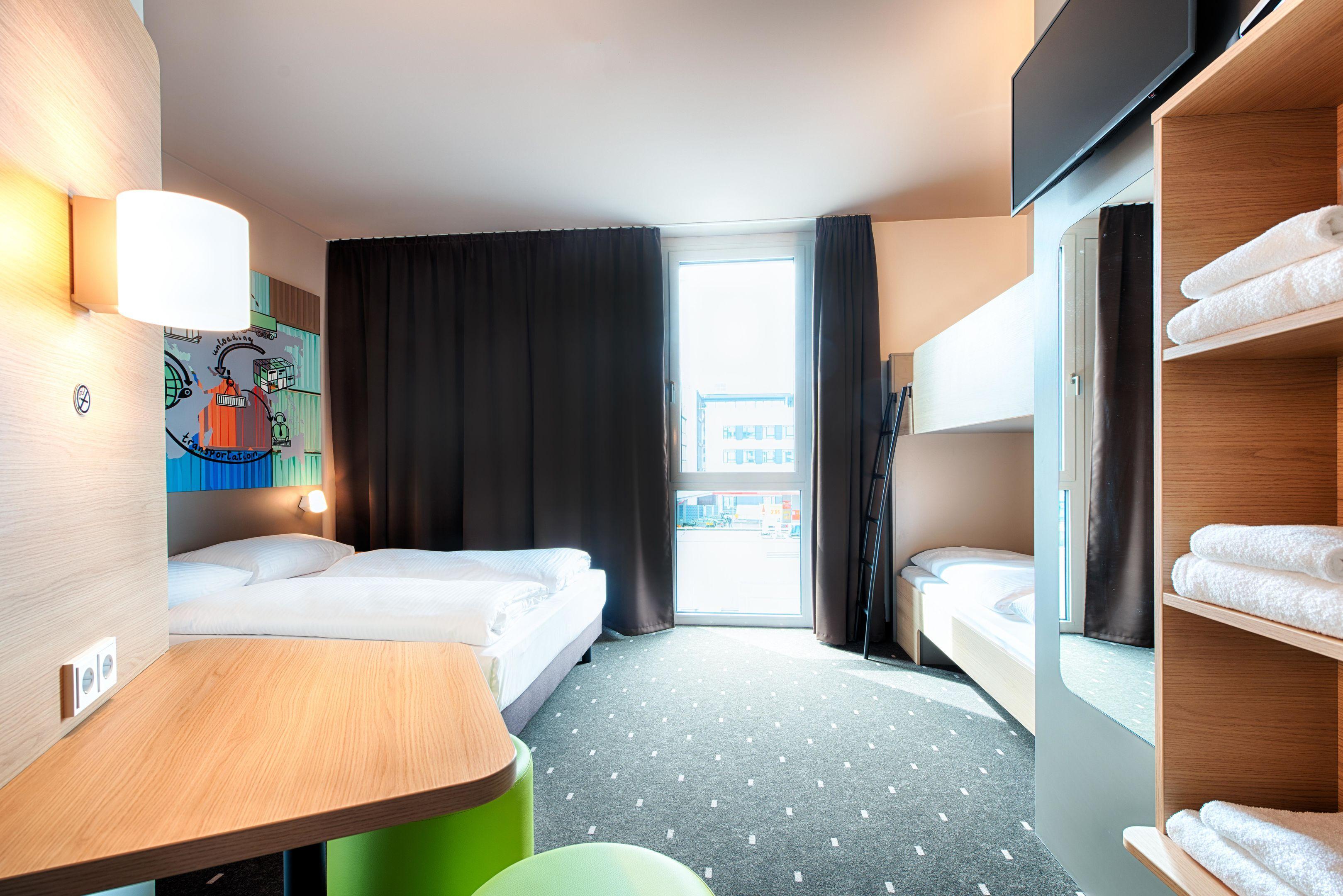 B&B Hotel Stuttgart-Neckarhafen Extérieur photo